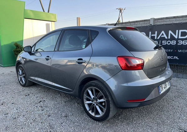 Seat Ibiza cena 15900 przebieg: 156000, rok produkcji 2015 z Bodzentyn małe 92